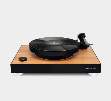 WOODEN TURNTABLE
