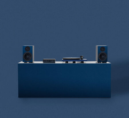 COLOURFUL AUDIO SYSTEM - SATIN BLUE (UK PLUG)