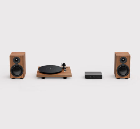 COLOURFUL AUDIO SYSTEM - WALNUT (UK PLUG)