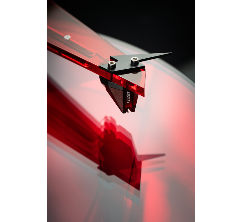 PRO-JECT AC/DC TURNTABLE (2M RED) - Image 3