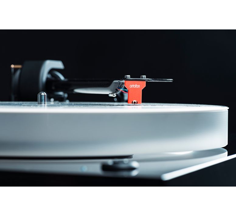PRO-JECT X2 B (QUINTET RED) - PIANO BLACK - Image 2